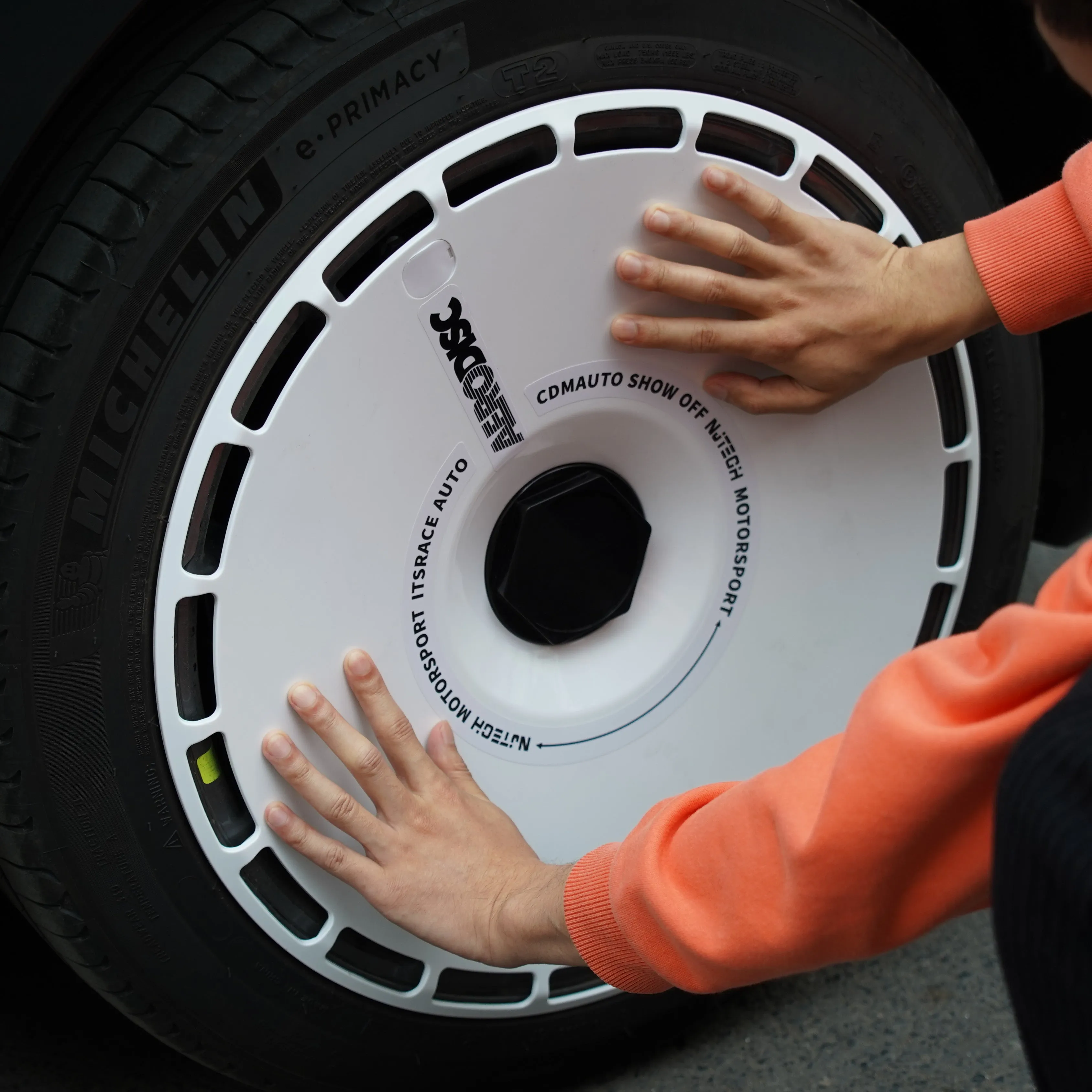 Aero DISC Wheel Covers for Tesla Model Y / Model 3 Highland