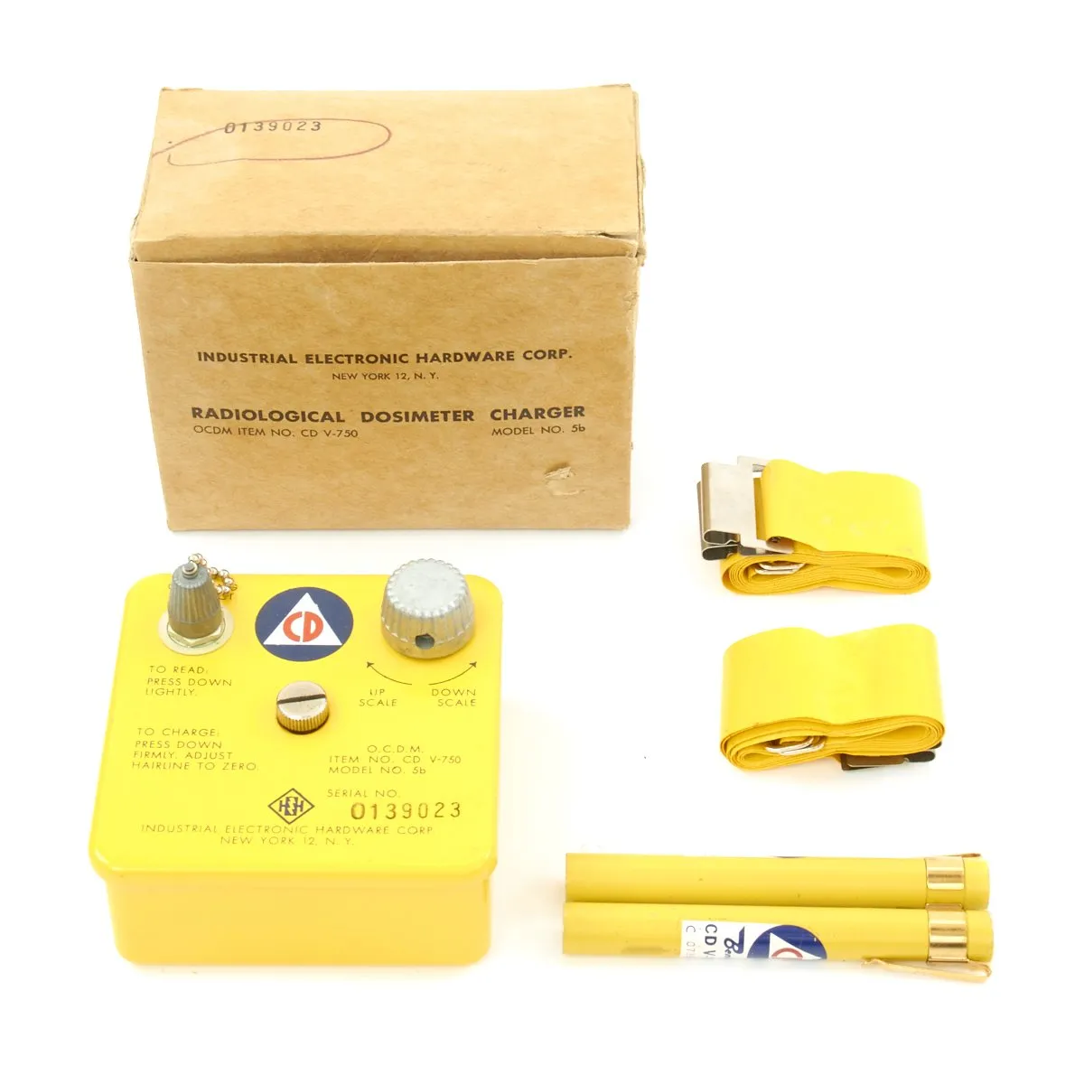 Original U.S. Cold War Civil Defense CD V-777-1 Shelter Radiation Kit and Lionel CDV-700 Geiger Counter Model 6b Radiation Detector